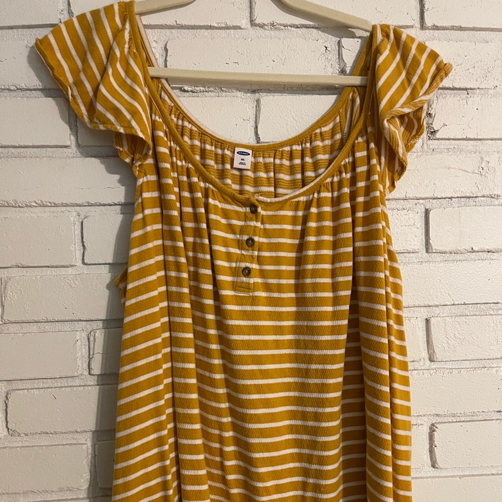 Old Navy Top